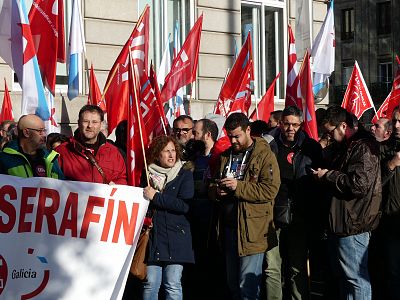 17-01-11 IndultoCarlosSerafinSubdelegacionPontevedra05.JPG